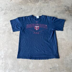 Vtg Nike 2000s Minnesota Twins Center swoosh mens size L Large
